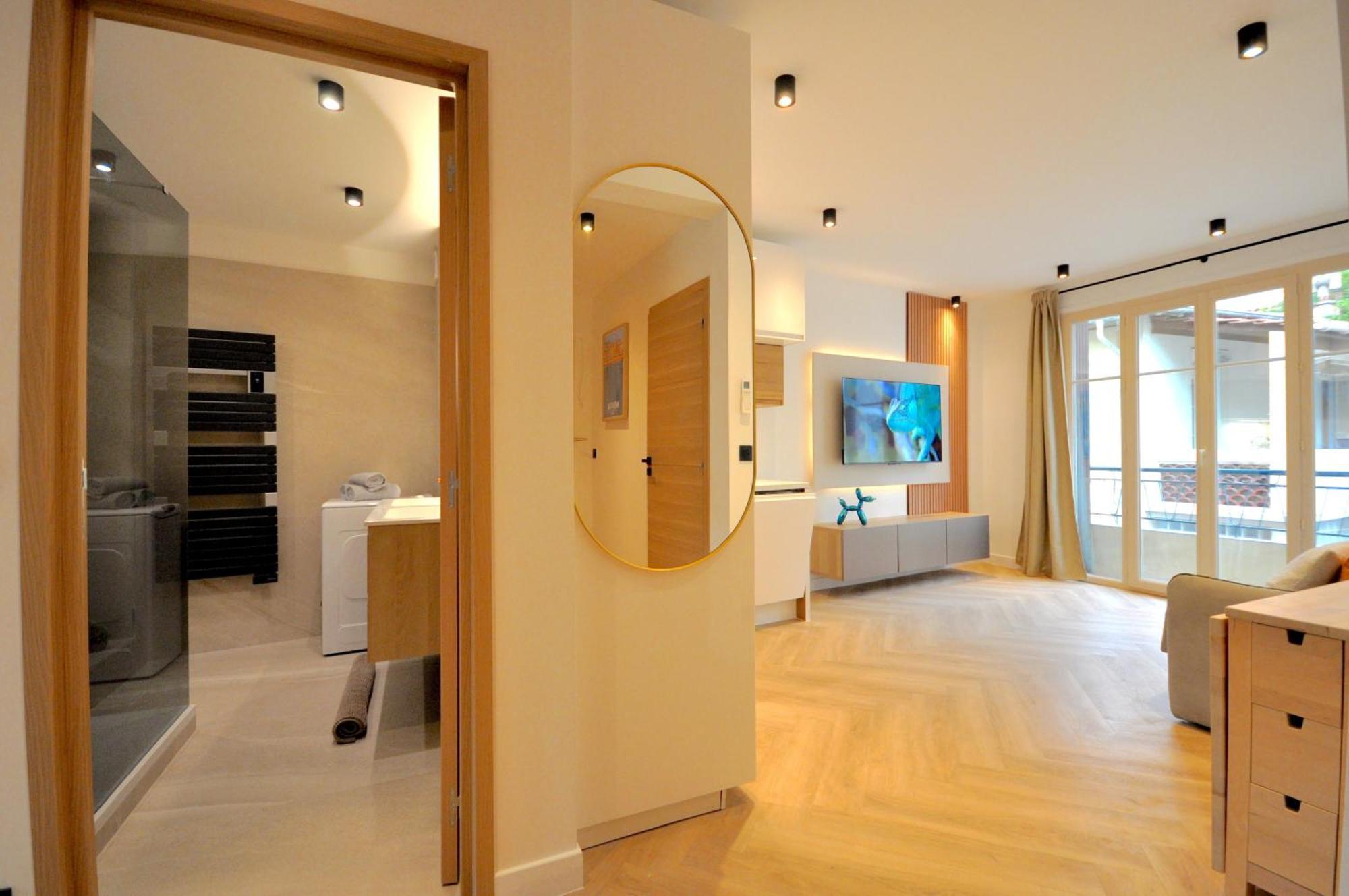 Monaco # Menton - 6 Persons - 2 Bedrooms - Full Renovated - Private Parking - Hypercenter - Clim - Beach And Sun מנטון מראה חיצוני תמונה