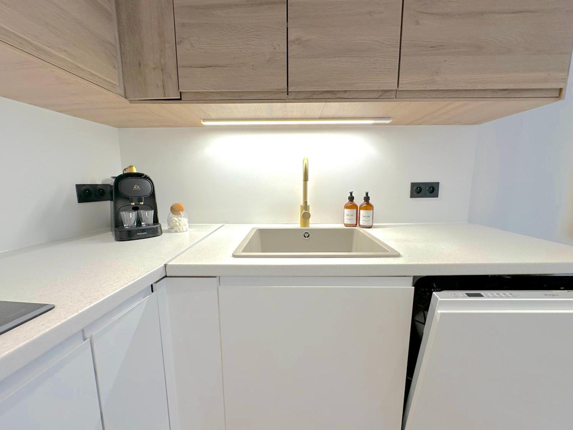 Monaco # Menton - 6 Persons - 2 Bedrooms - Full Renovated - Private Parking - Hypercenter - Clim - Beach And Sun מנטון מראה חיצוני תמונה