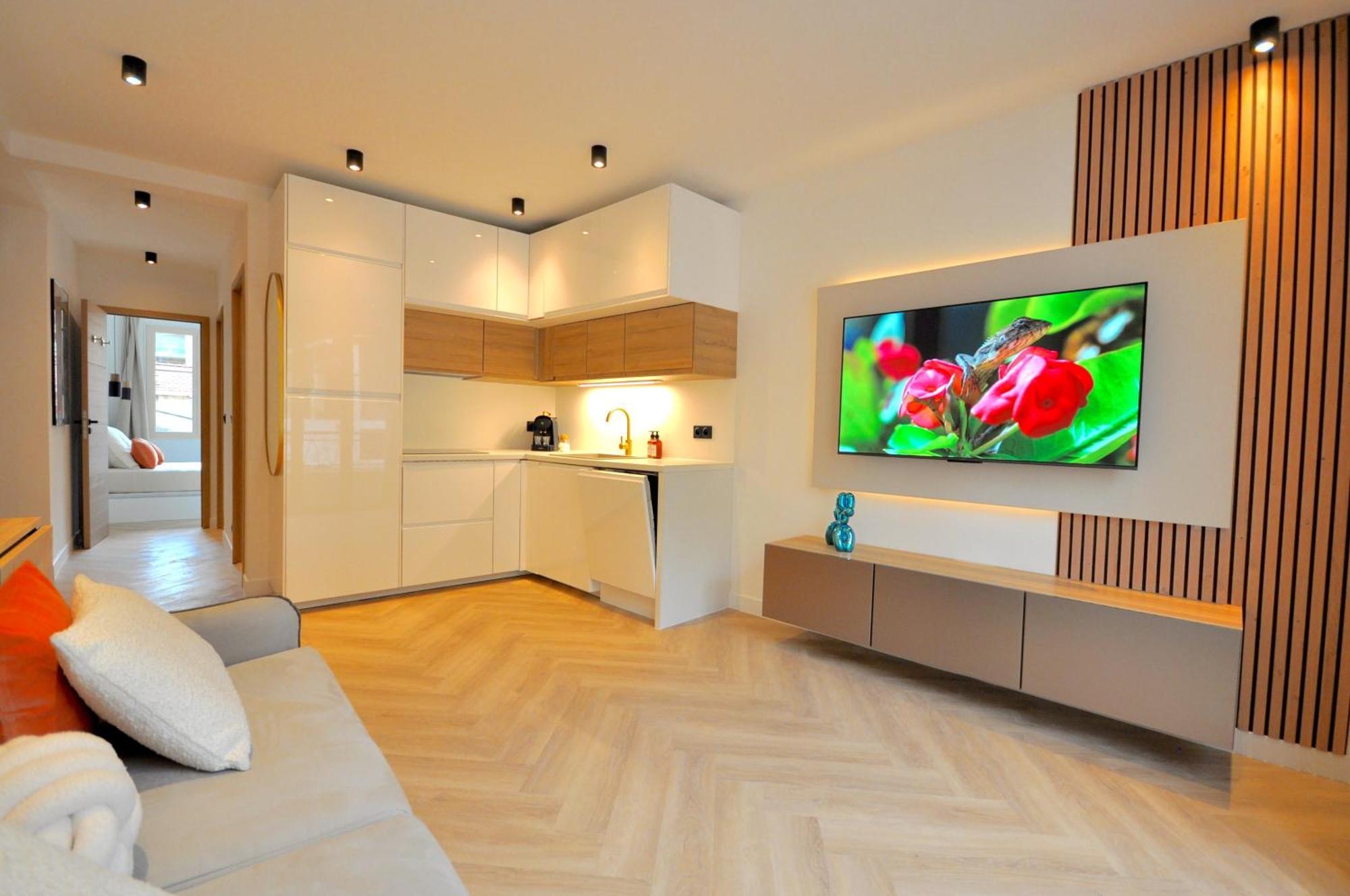 Monaco # Menton - 6 Persons - 2 Bedrooms - Full Renovated - Private Parking - Hypercenter - Clim - Beach And Sun מנטון מראה חיצוני תמונה